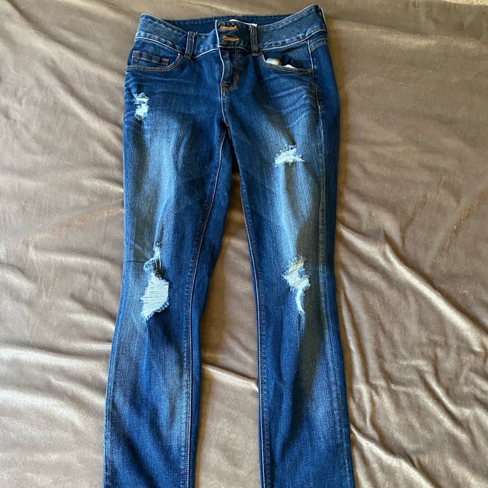 Ripped Skinny Jeans